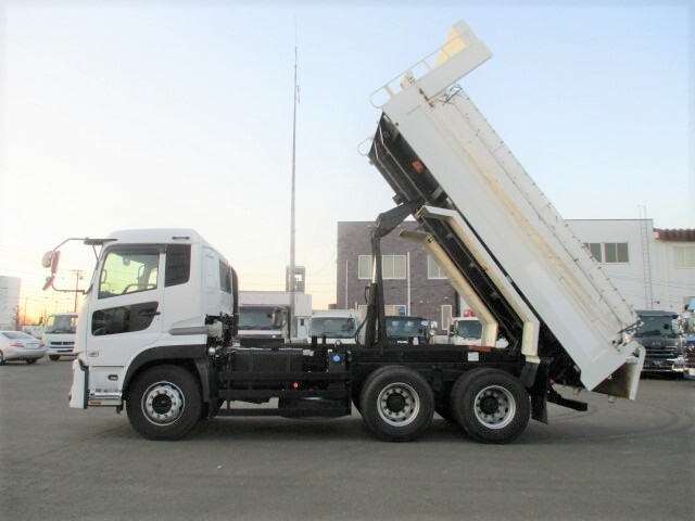 Nissan UD quon Large Soil dump 2PG-CW5AL(36694) 21枚目