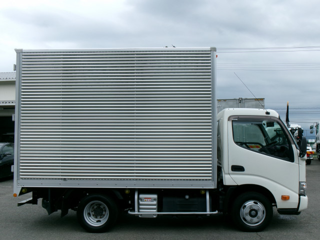 日野 デュトロ 小型 バン 2RG-XZU605M(109379) 8枚目