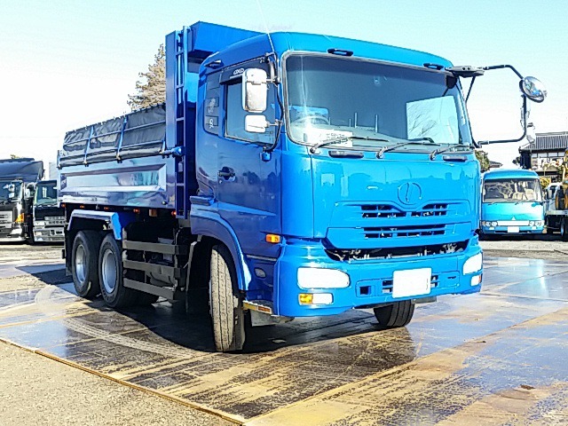 UDトラックス（日産） クオン 大型 土砂ダンプ ADG-CW4XL(8273) 4枚目