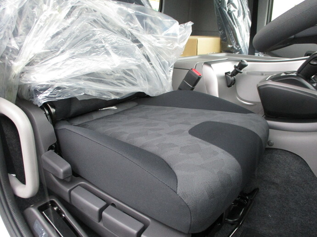 UDトラックス（日産） クオン 大型 トラクタ 2PG-GK5AAB(9622) 17枚目