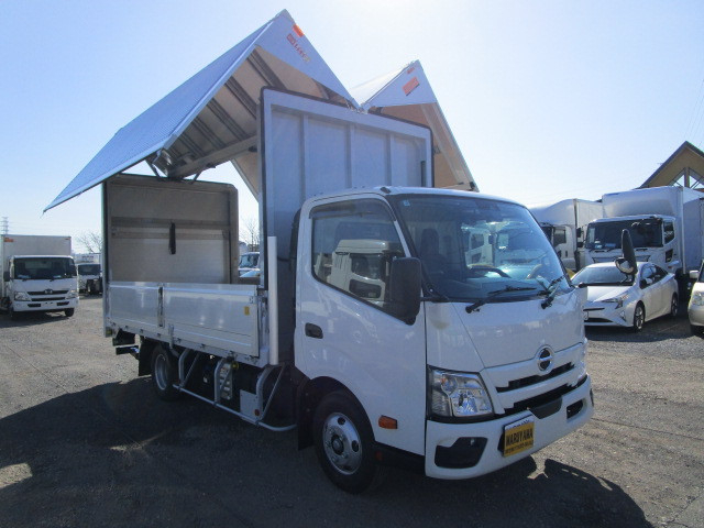日野 デュトロ 小型 ウィング 2WG-XZU713N(111484) 2枚目