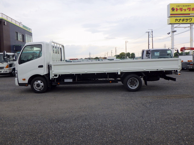 トヨタ ダイナ 小型 平ボディ TPG-XZU722(105500) 4枚目