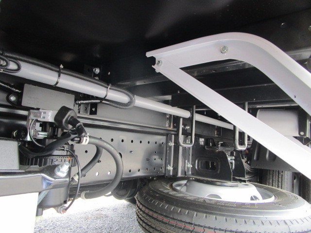 Hino dutro Small Wing body 2KG-XZU710M(102960) 30枚目