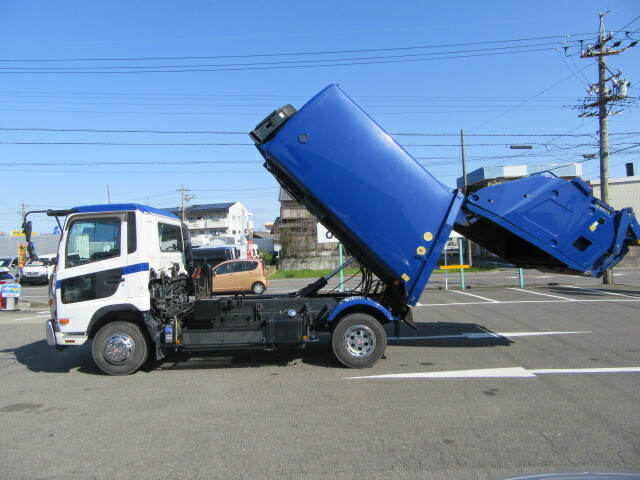 UDトラックス（日産） コンドル 中型 塵芥車（回転式） TKG-MK38L(9256) 30枚目