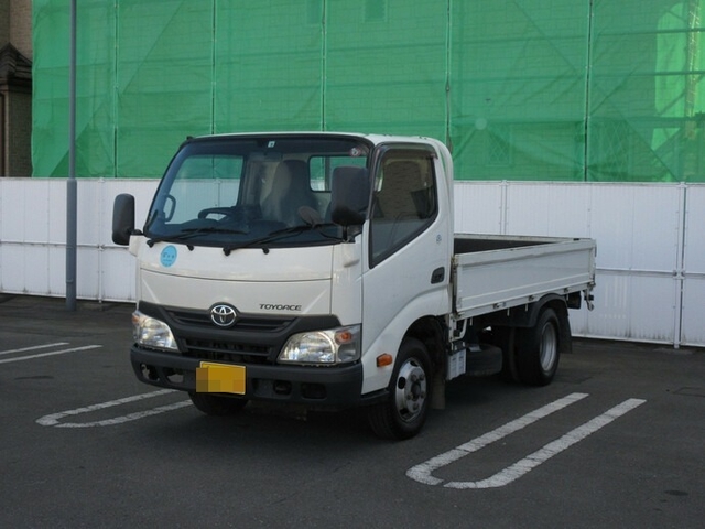 トヨタ トヨエース 小型 平ボディ TKG-XZC605(7985) 1枚目