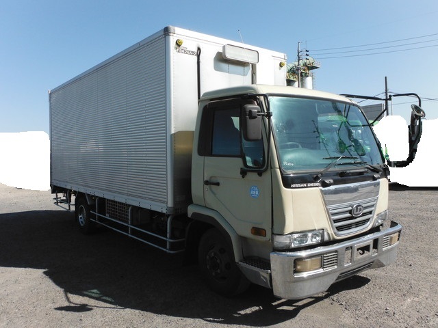 UDトラックス（日産） ビッグサム 中型 冷蔵冷凍バン KK-MK25A(2190) 2枚目