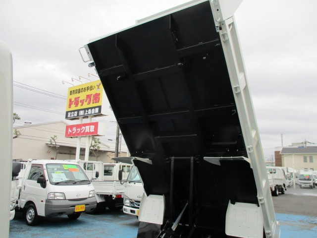 三菱ふそう キャンター 小型 土砂ダンプ 2RG-FBA30(111631) 18枚目