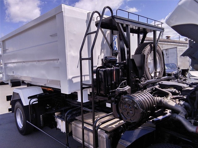 UDトラックス（日産） コンドル 中型 コンテナ専用車 SKG-MK38L(12598) 18枚目