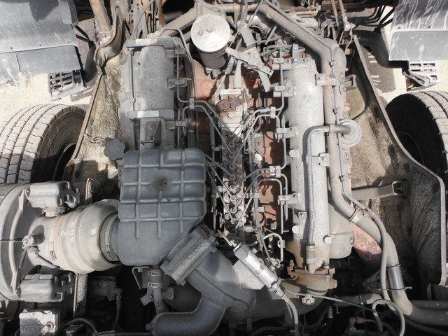 いすゞ ギガ 大型 平ボディ（クレーン付） KC-CYL81V2W(1766) 23枚目