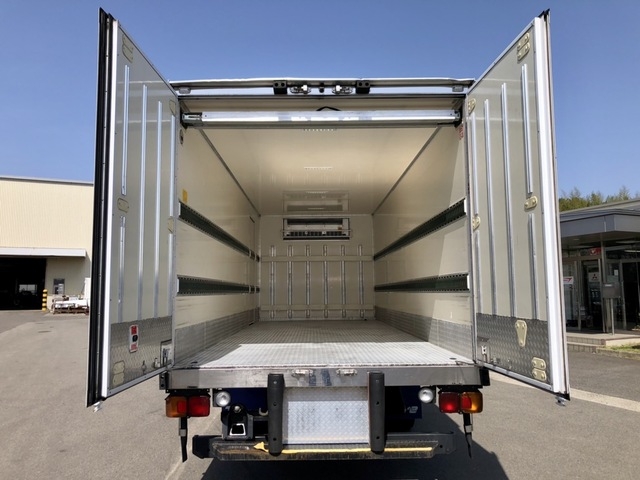 日野 レンジャー 中型 冷蔵冷凍バン TKG-FC9JKAG(60845) 18枚目