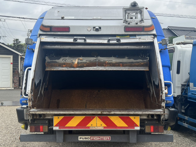 三菱ふそう ファイター 増トン 塵芥車（プレス式） QKG-FK72FZ(110599) 10枚目