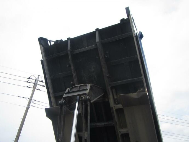 Nissan UD quon Large Soil dump QKG-CW5XL(10717) 28枚目