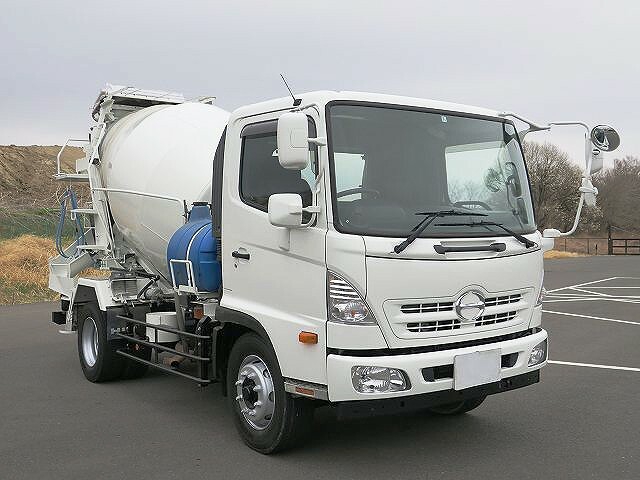 日野 レンジャー 増トン ミキサー車 LKG-FJ7JDAA(29130) 2枚目