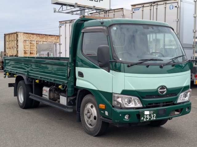 Hino dutro Small Flat body 2RG-XZU650M(106147) 2枚目