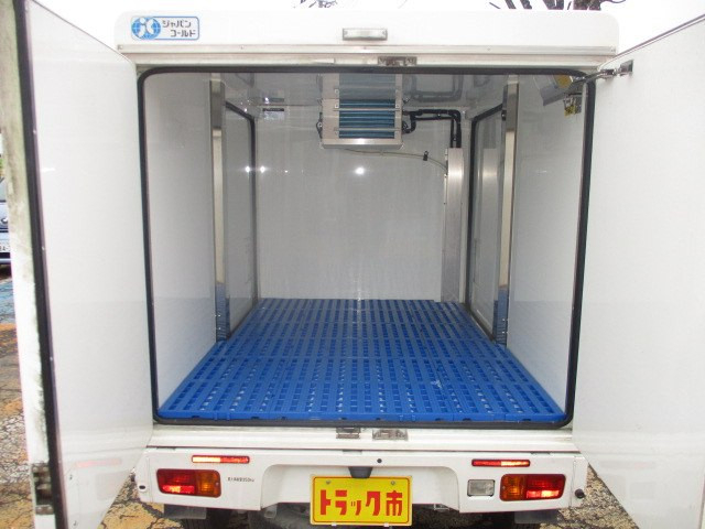ダイハツ ハイゼット 軽 冷蔵冷凍バン 3BD-S500P(81960) 4枚目