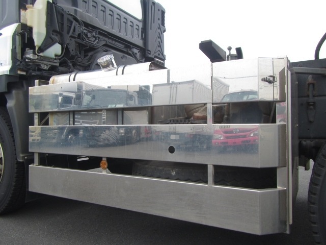 いすゞ ギガ 大型 土砂ダンプ QPG-CXZ77BT(7335) 19枚目