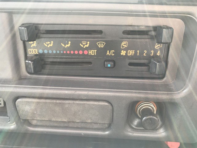 日産自動車 アトラス 小型 平ボディ（クレーン付） KR-APR72LR(110127) 39枚目