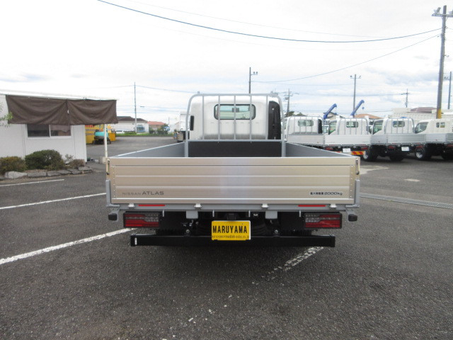 日産自動車 アトラス 小型 平ボディ 2WG-APS88AC(112386) 7枚目