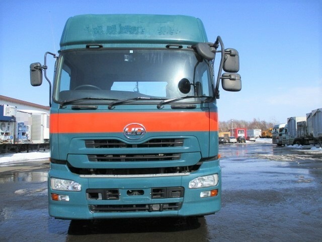 UDトラックス（日産） クオン 大型 トラクタ QKG-GK5XAB(8989) 2枚目