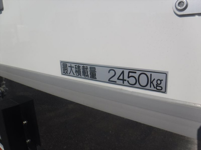 日野 レンジャー 中型 冷蔵冷凍バン 2KG-FD2ABG(112939) 13枚目
