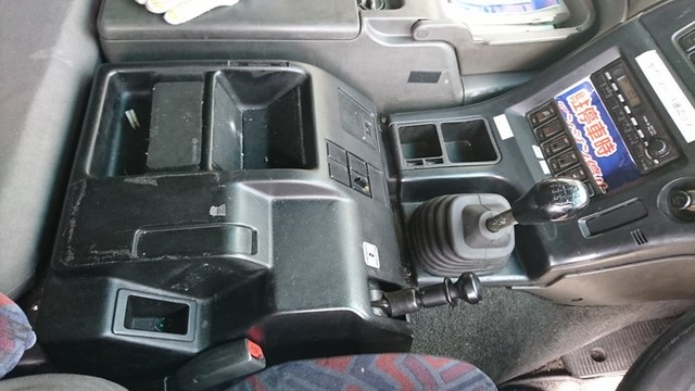 いすゞ ギガ 大型 ウィング KL-CYJ51W4(2228) 26枚目