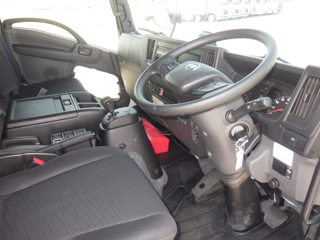 UDトラックス（日産） コンドル 中型 ウィング 2PG-BRR90T4(111060) 15枚目