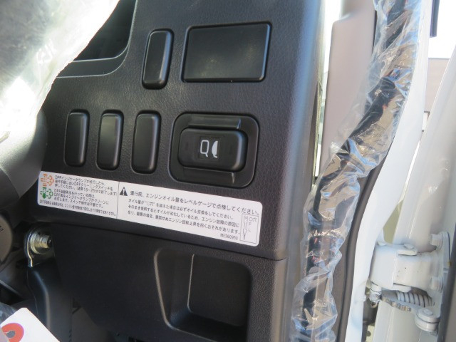 三菱ふそう ファイター 中型 平ボディ（クレーン付） 2KG-FK72F(109007) 44枚目
