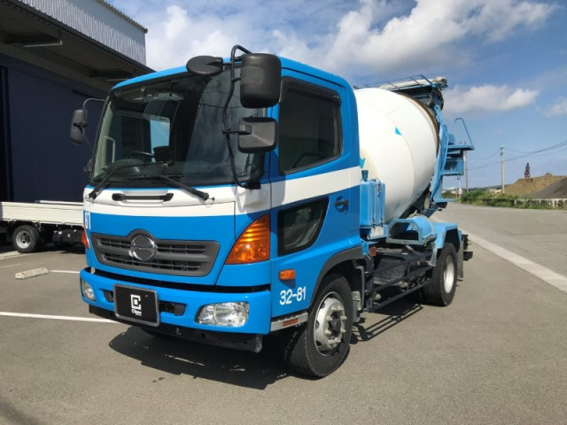 日野 レンジャー 増トン ミキサー車 LKG-FJ7JDAA(113180) 1枚目
