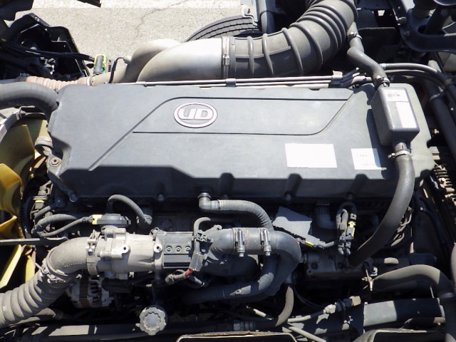 UDトラックス（日産） クオン 大型 トラクタ 2PG-GK5AAB(92478) 31枚目
