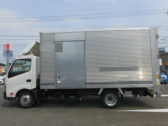トヨタ ダイナ 小型 バン TKG-XZU710(7176) 19枚目