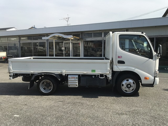 トヨタ ダイナ 小型 平ボディ 2RG-XZC605(111789) 8枚目