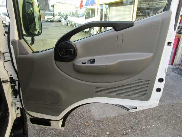 日産自動車 アトラス 小型 Wキャブ CBF-SQ2F24(112951) 33枚目