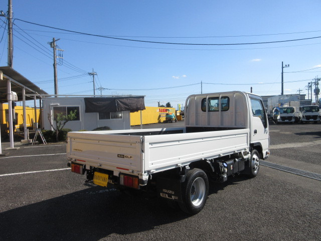 いすゞ エルフ 小型 平ボディ 2RG-NHR88A(113970) 4枚目