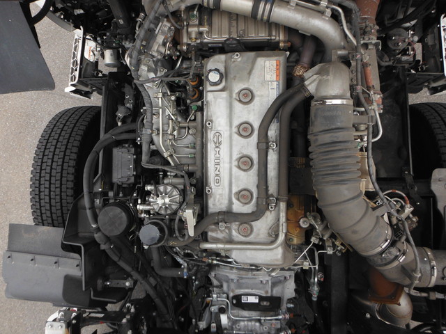 日野 プロフィア 大型 冷蔵冷凍バン 2RG-FR1AHG(3553) 9枚目