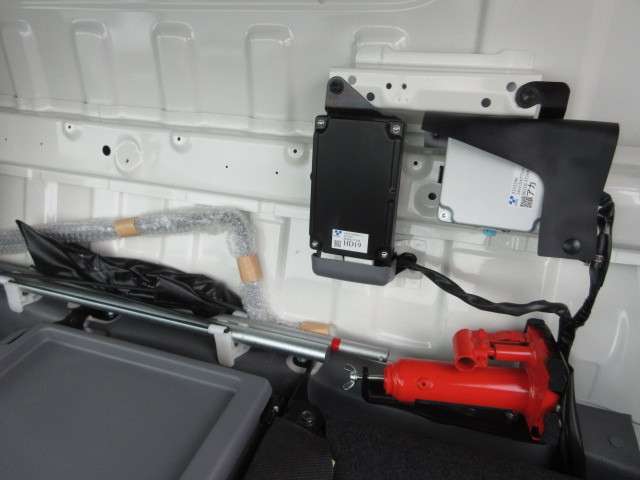 日野 デュトロ 小型 バン 2KG-XZU712M(108665) 32枚目
