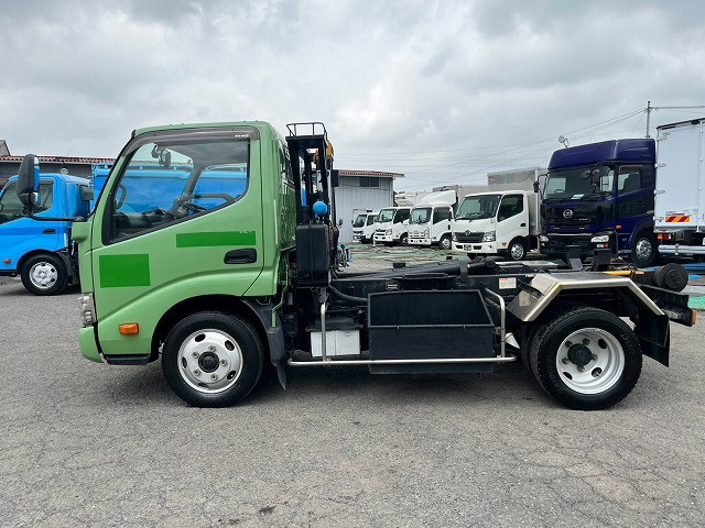 日野 デュトロ 小型 コンテナ専用車 TKG-XZU605M(111863) 10枚目