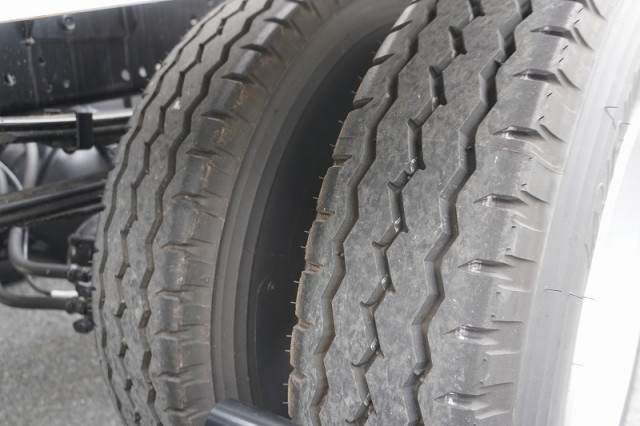 三菱ふそう ファイター 中型 コンテナ専用車 2KG-FK72F(108216) 10枚目