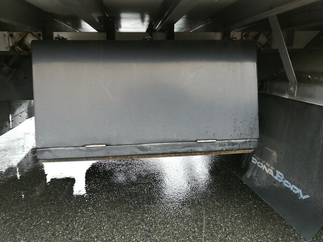UDトラックス（日産） クオン 大型 冷蔵冷凍バン PKG-CG4ZA(5641) 49枚目