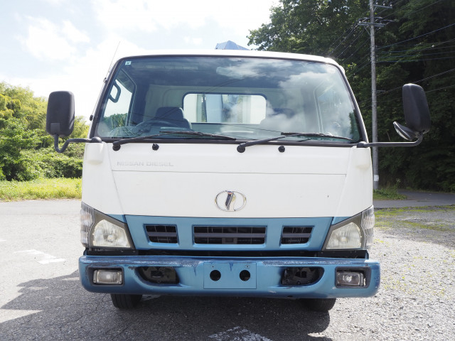 UDトラックス（日産） コンドル 小型 平ボディ（クレーン付） PB-BPS81AR(109528) 8枚目