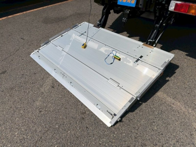 日野 デュトロ 小型 冷蔵冷凍バン 2WG-XZU713N(113249) 6枚目