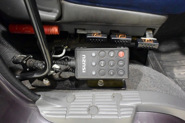 いすゞ ギガ 大型 ウィング LKG-CYJ77A(3824) 27枚目
