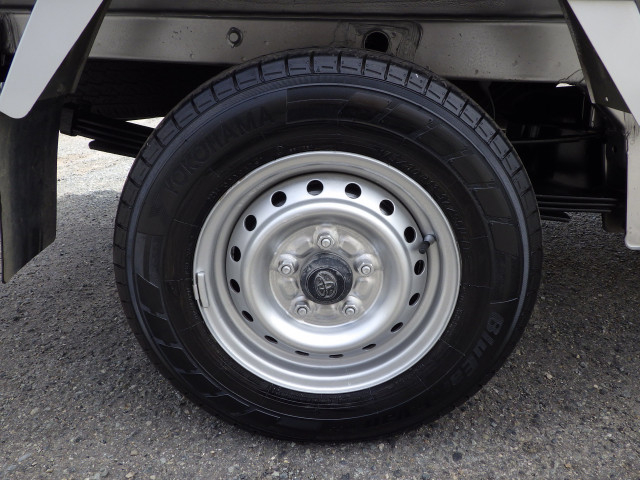 トヨタ ライトエース 小型 平ボディ DBF-S402U(109584) 28枚目