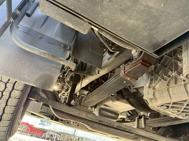 日産自動車 クオン 大型 トラクタ 2RG-GK5DAB(106709) 14枚目
