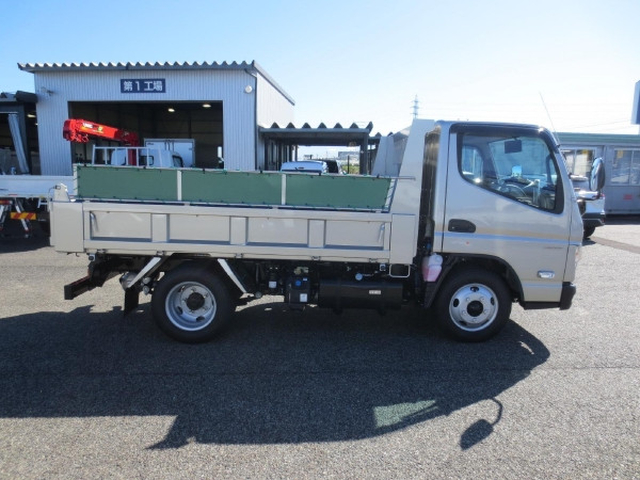 三菱ふそう キャンター 小型 土砂ダンプ 2RG-FBA60(112524) 8枚目