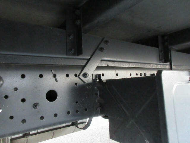 三菱ふそう キャンター 小型 バン KK-FE82EG(7723) 26枚目