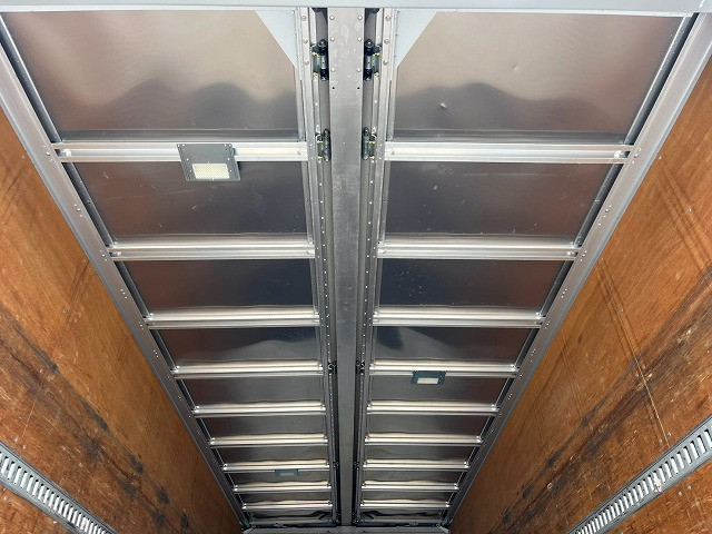 いすゞ フォワード 中型 ウィング TKG-FRR90S2(112125) 12枚目