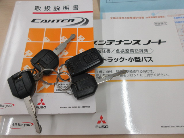 三菱ふそう キャンター 小型 平ボディ TPG-FEA20(113892) 5枚目