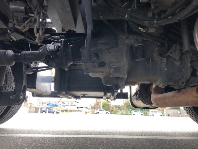 UDトラックス（日産） クオン 大型 トラクタ ADG-GK4XAB(5544) 16枚目