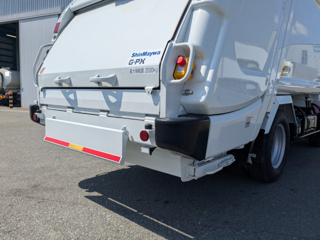 三菱ふそう キャンター 小型 塵芥車（プレス式） 2RG-FEAV0(108609) 11枚目