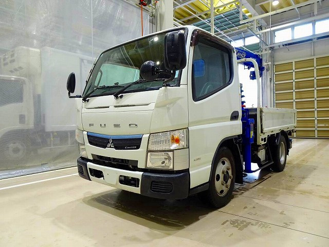 三菱ふそう キャンター 小型 平ボディ（クレーン付） TPG-FBA50(103298) 1枚目